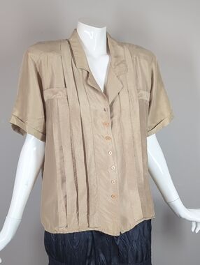 Vintage 80s Women's Short-Sleeve Button Front Blouse Silk Shoulder Pads Pleats
